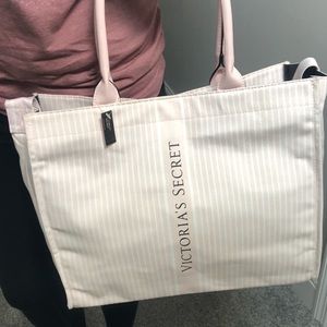Victoria’s Secret large tote (New with tag)